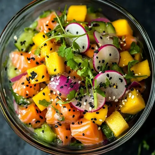 Ceviche de Saumon, Mangue Verte et Piment d’Espelette