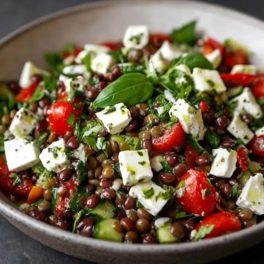 Salade Fraîche aux Lentilles Façon Grecque
