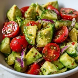 Avocat Fondant, Tomates Cerises et Concombre